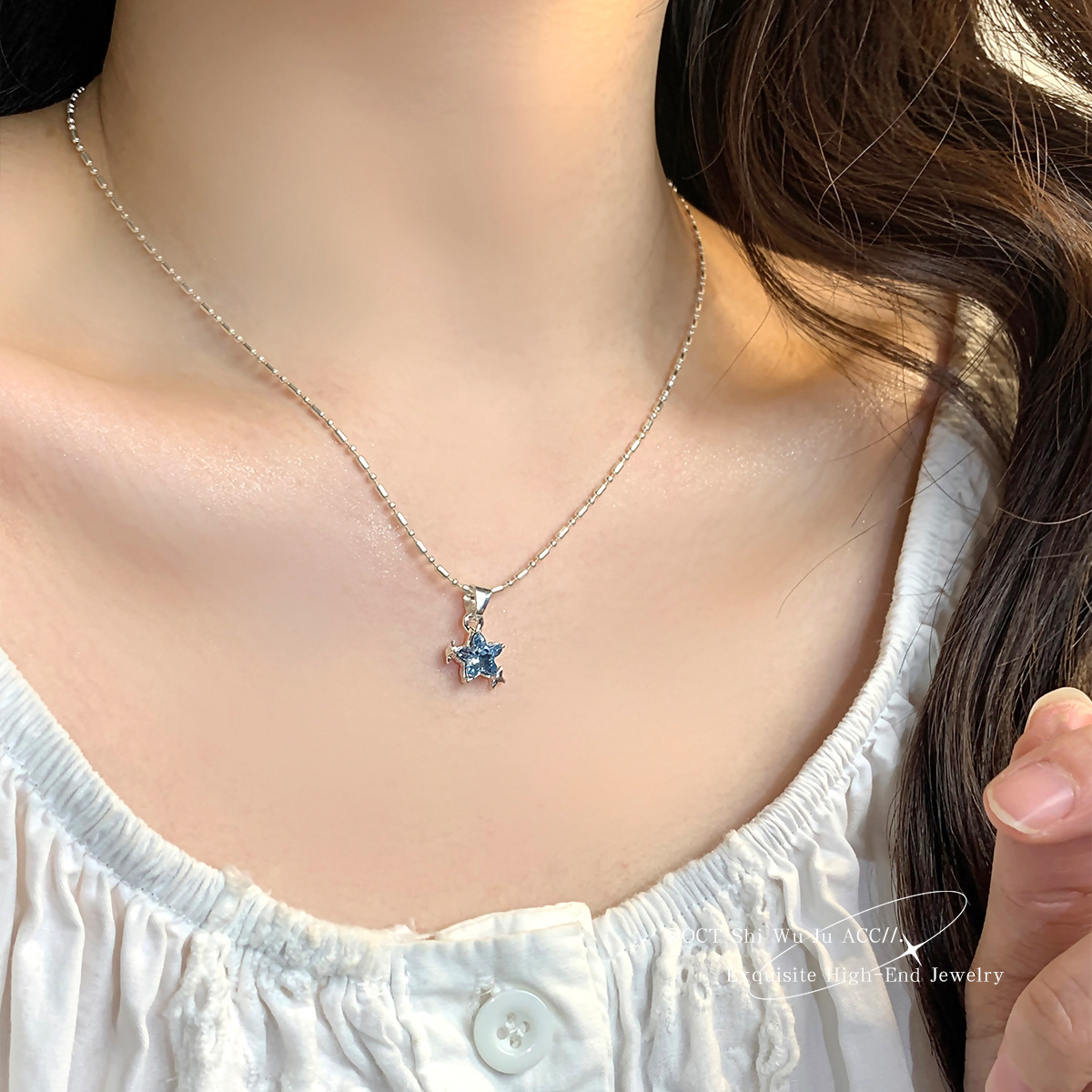 小众日常深邃蓝色星星项链女生新款轻奢高级感简约颈链百搭锁骨链